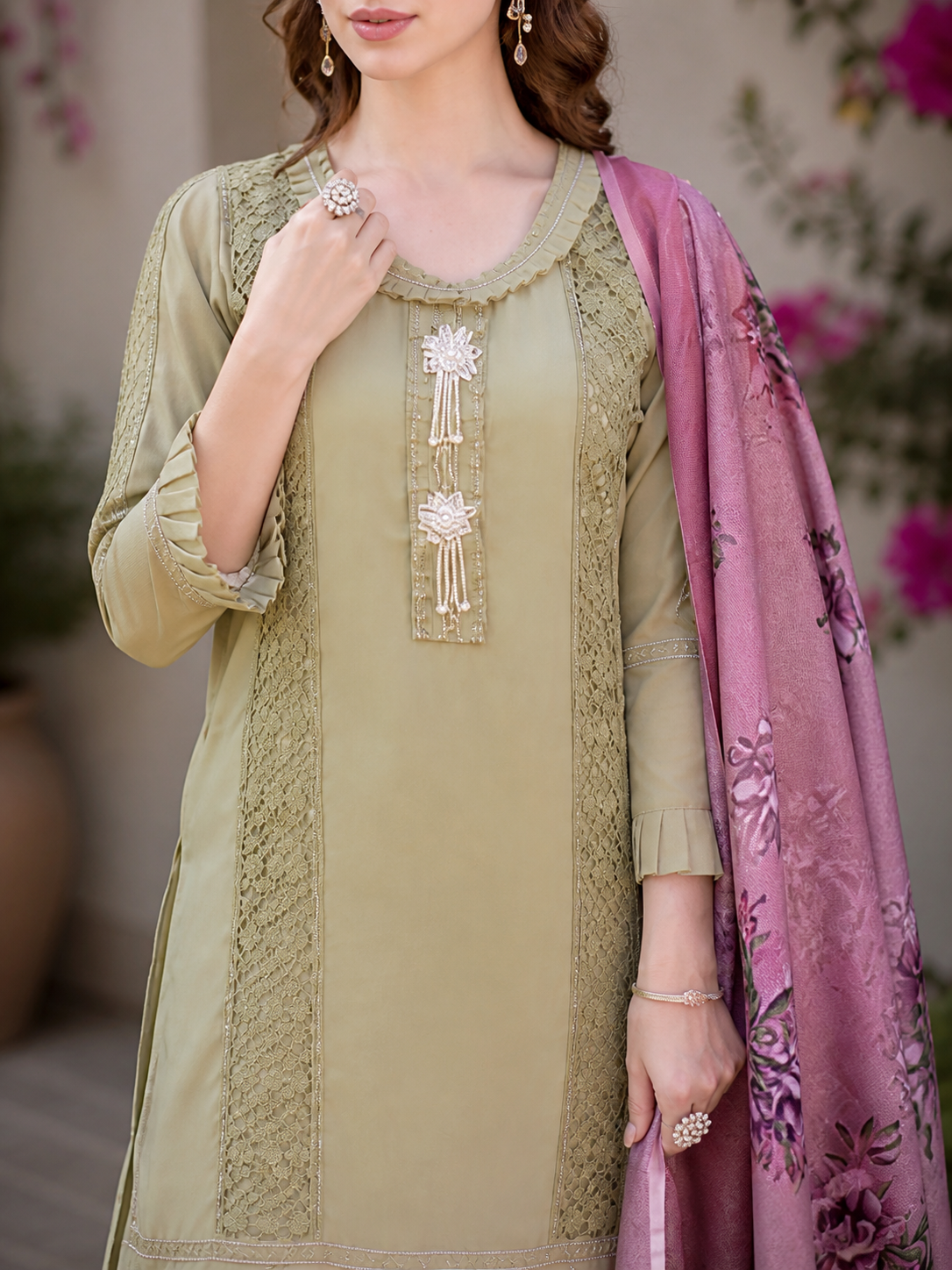 Pakistani Readymade Suits